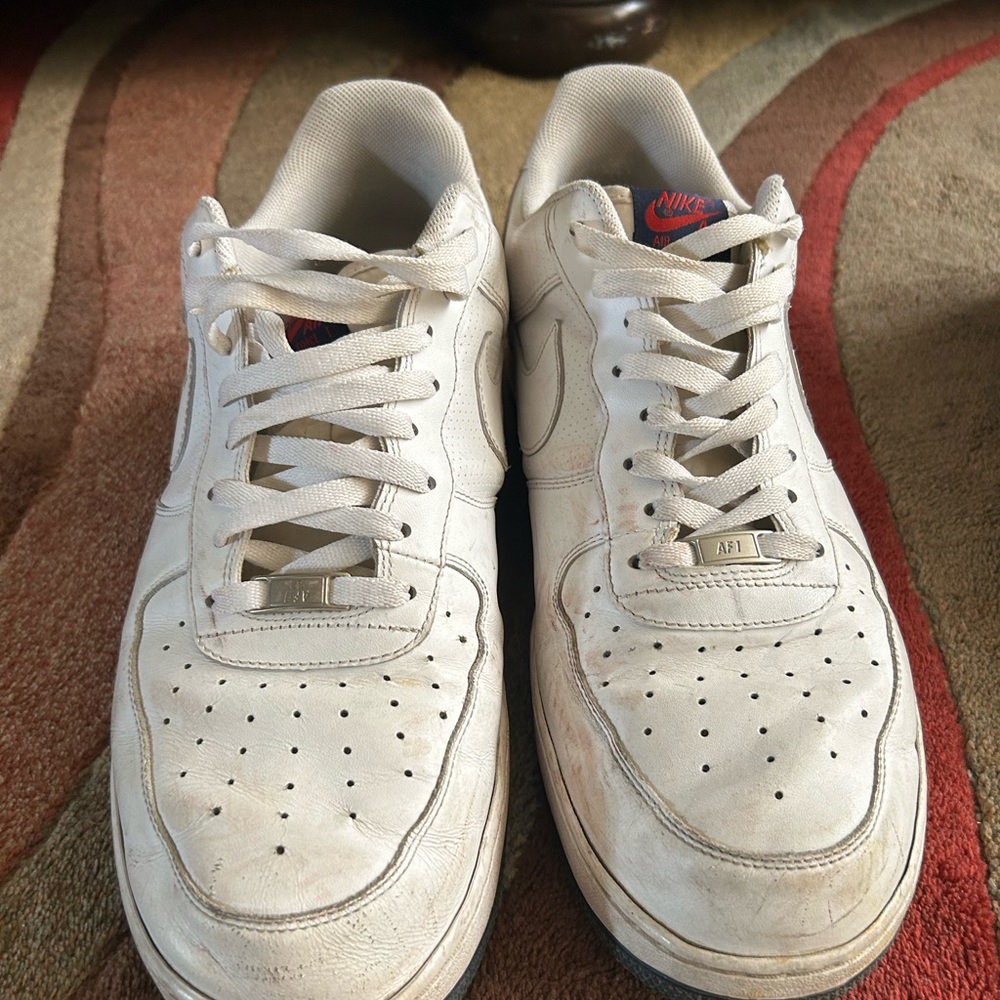 2 pairs of beater air forces